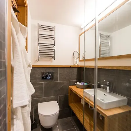 Uena Lodge Orman Evi