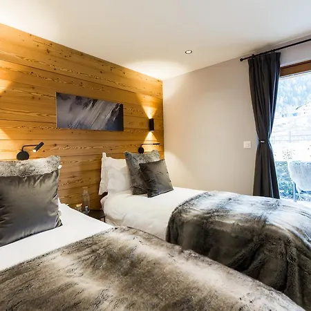 Uena Lodge *